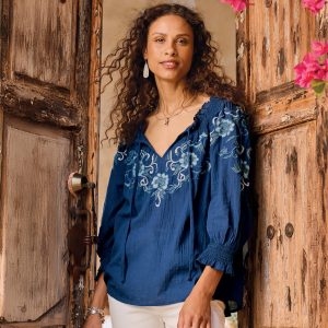 Junco Floral Top. Petite